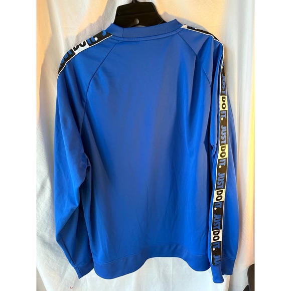 Nike‎ - Picture 2 of 5